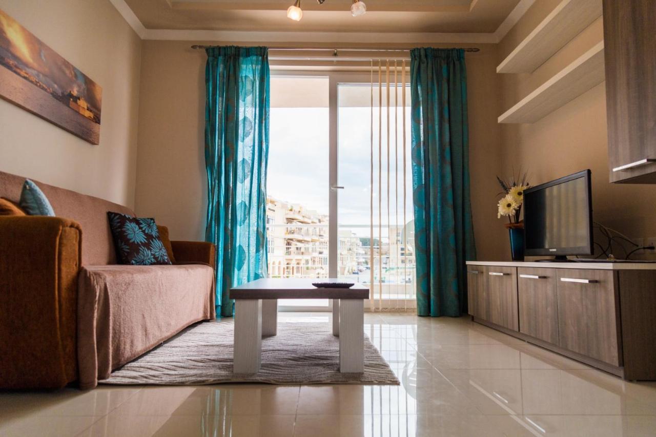 Riviera Holiday Apartments - Seafront - Wifi Marsaskala Eksteriør bilde