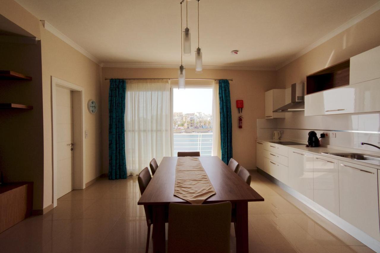 Riviera Holiday Apartments - Seafront - Wifi Marsaskala Eksteriør bilde