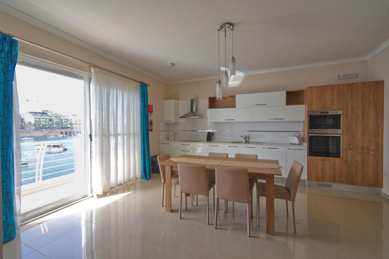 Riviera Holiday Apartments - Seafront - Wifi Marsaskala Eksteriør bilde